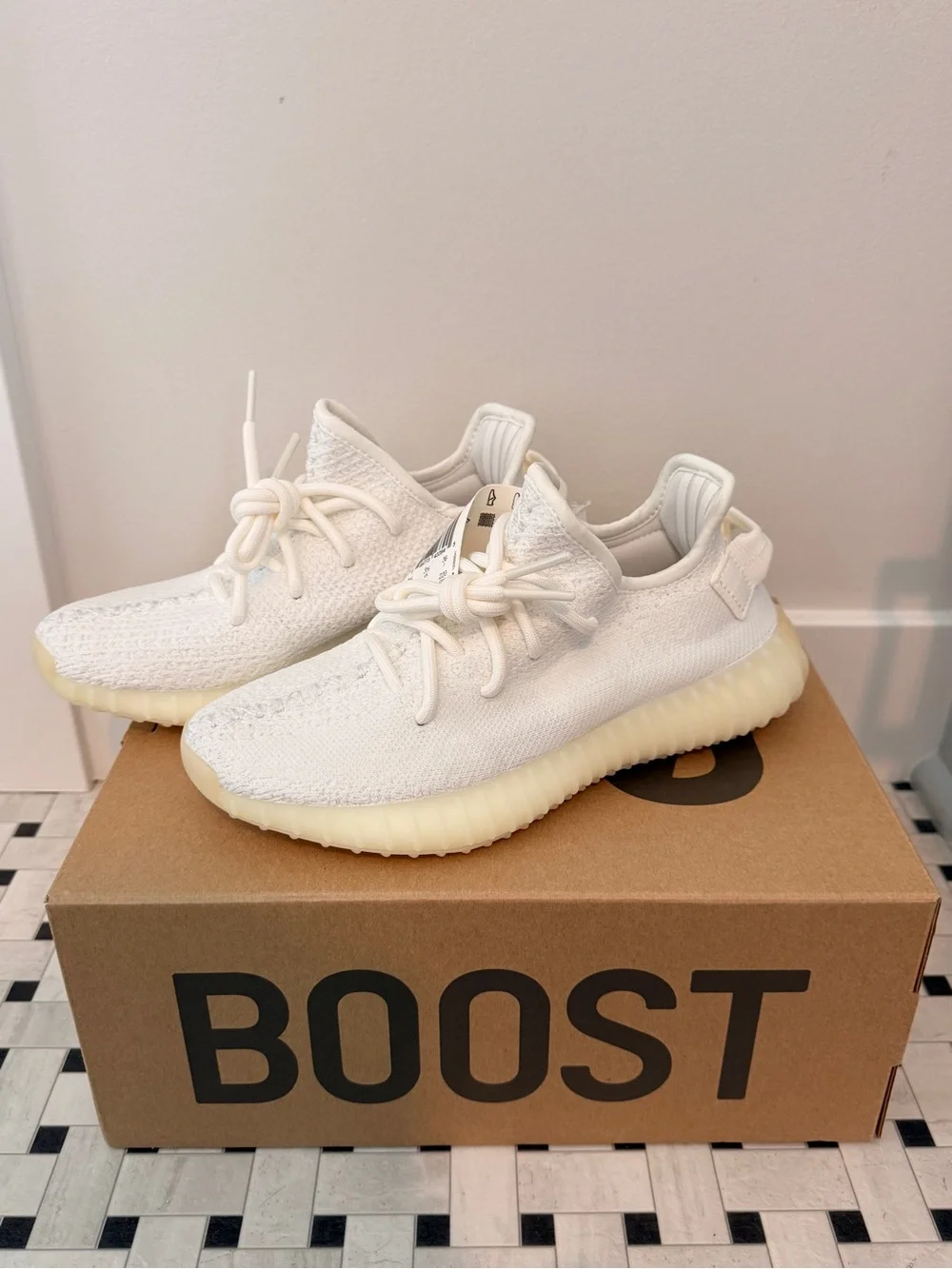 YEEZY BOOST 350 - Triple White